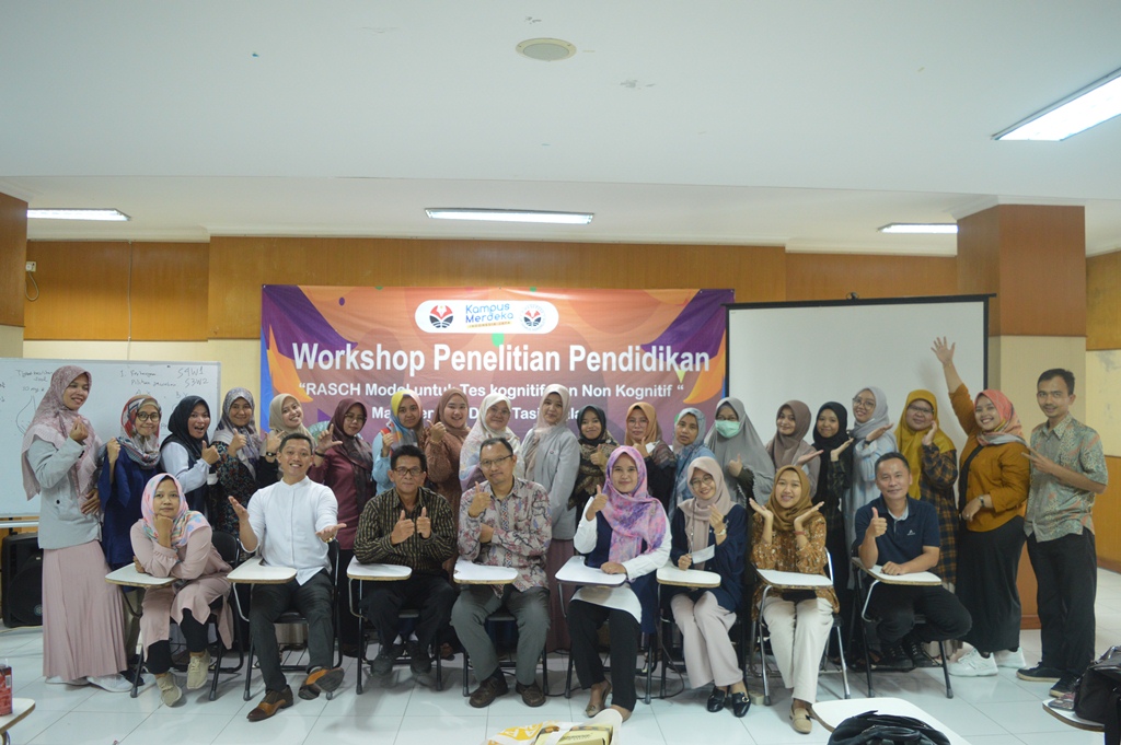 Pelatihan Penulisan Karya Ilmiah : Pemodelan Racsh untuk Tes Kognitif dan Tes non Kognitif